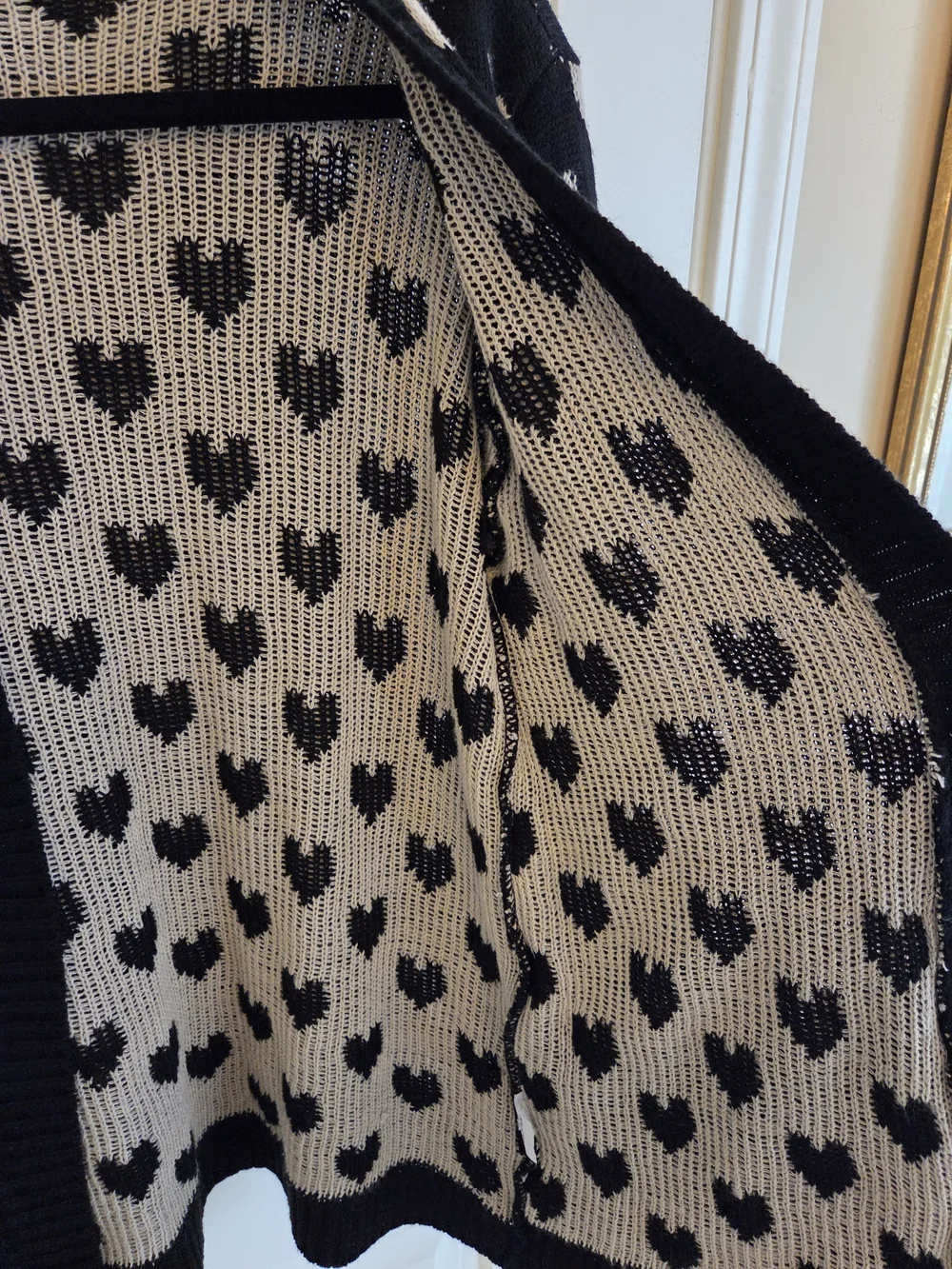 Black & Tan Heart Open Cardigan Sweater With Pockets - Picture 5 of 7